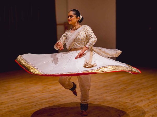 Sāmrasya: Palak Dhiman (The Salon Series)